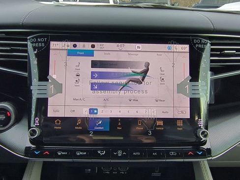 New 2026 Jeep Grand Wagoneer L Summit w/ Premium Group III image 17