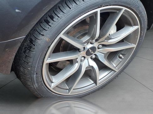 Used 2025 Genesis G70 2.5T AWD/4WD image 5