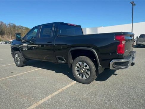 New 2026 Chevrolet Silverado 2500 LT image 6