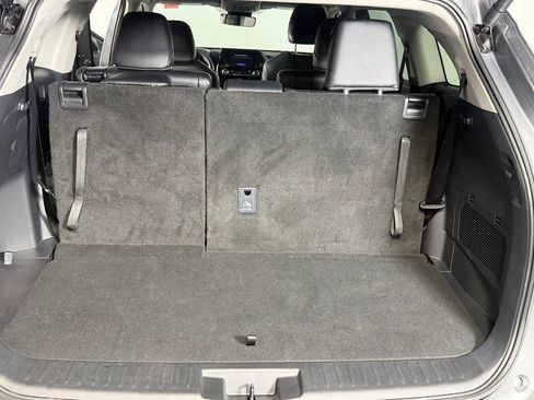 Used 2026 Toyota Highlander XLE AWD/4WD image 31