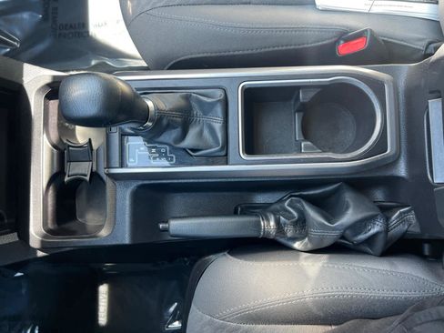 Used 2023 Toyota Tacoma SR5 AWD/4WD image 24