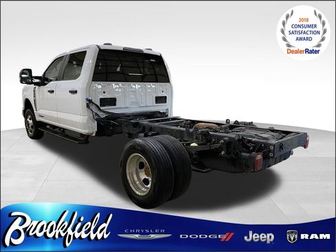 Used 2023 Ford F350 XL w/ XL Chrome Package image 5