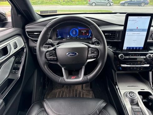 Used 2022 Ford Explorer ST w/ Equipment Group 401A AWD/4WD image 22