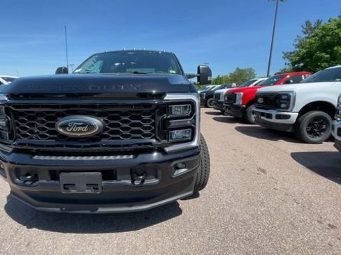 New 2026 Ford F250 XLT w/ XLT Premium Package AWD/4WD image 3
