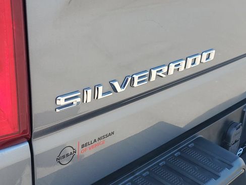 Used 2021 Chevrolet Silverado 1500 LT Trail Boss AWD/4WD image 14