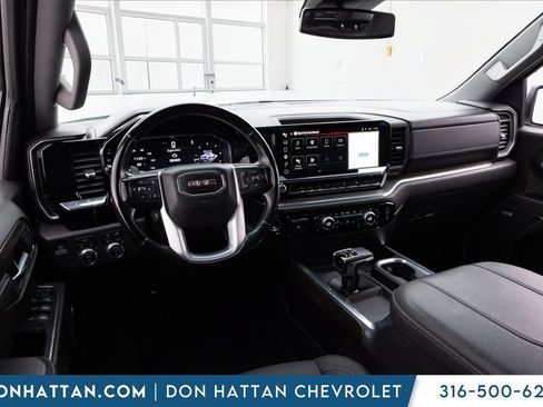 Used 2023 GMC Sierra 1500 SLT w/ SLT Premium Plus Package AWD/4WD image 15