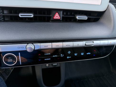 Used 2023 Hyundai Ioniq 5 Limited image 40