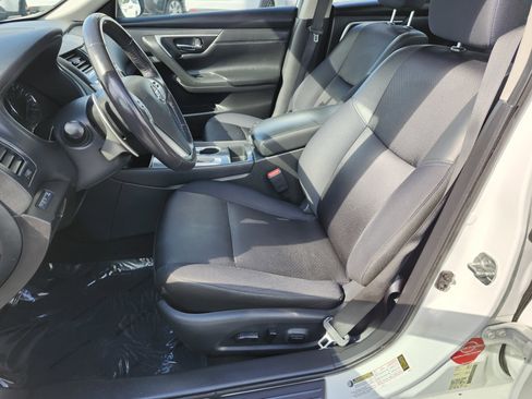 Used 2018 Nissan Altima 2.5 SR FWD image 22