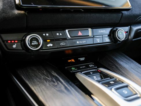 Used 2018 Honda Clarity Touring image 24