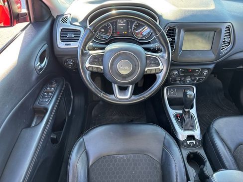 Used 2020 Jeep Compass Latitude image 15