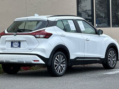 Used 2023 Nissan Kicks SR w/ SR Premium Package image 4