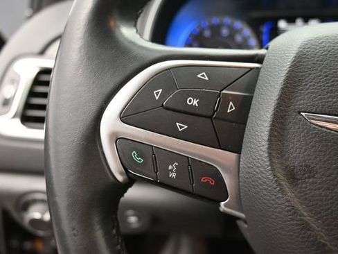 Used 2015 Chrysler 200 Limited w/ Spring Special Group FWD image 19