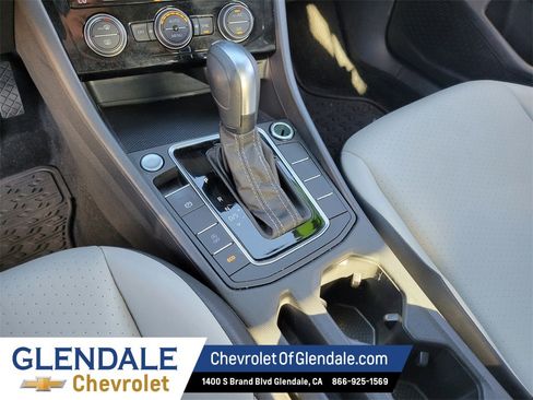 Used 2020 Volkswagen Jetta R-Line image 30