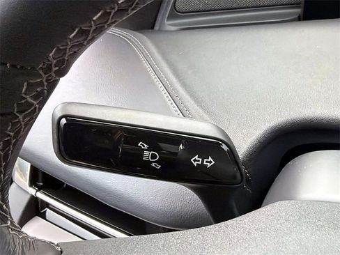 Used 2025 Lincoln Navigator Reserve w/ Jet Appearance Package image 32