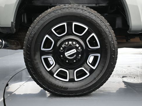 Used 2020 Ford F250 XLT w/ XLT Premium Package AWD/4WD image 18