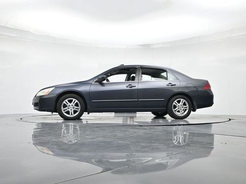 Used 2007 Honda Accord EX image 34