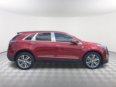 Used 2022 Cadillac XT5 Premium Luxury w/ Platinum Package FWD image 7