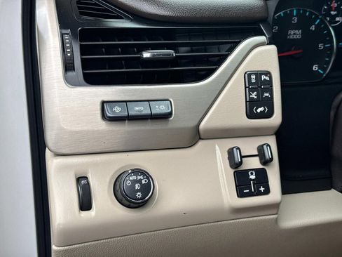 Used 2019 GMC Yukon Denali w/ Denali Ultimate Package image 30