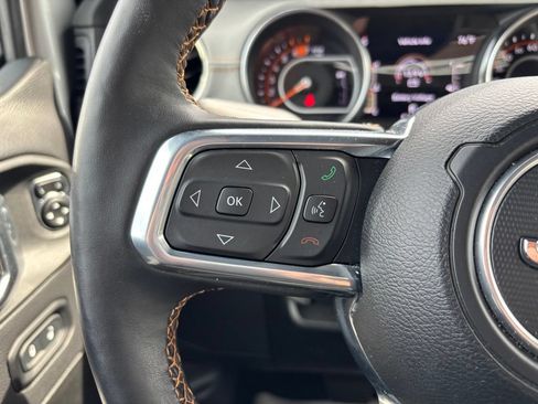 Used 2023 Jeep Wrangler Unlimited Sahara AWD/4WD image 28