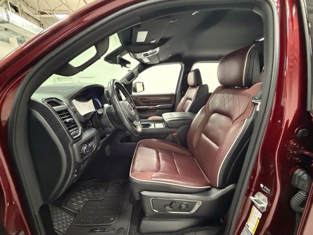 Used 2025 RAM 1500 Limited AWD/4WD image 7