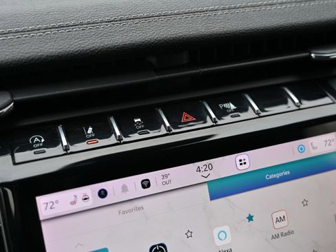 Used 2024 Jeep Grand Cherokee L Limited w/ Luxury Tech Group II image 33