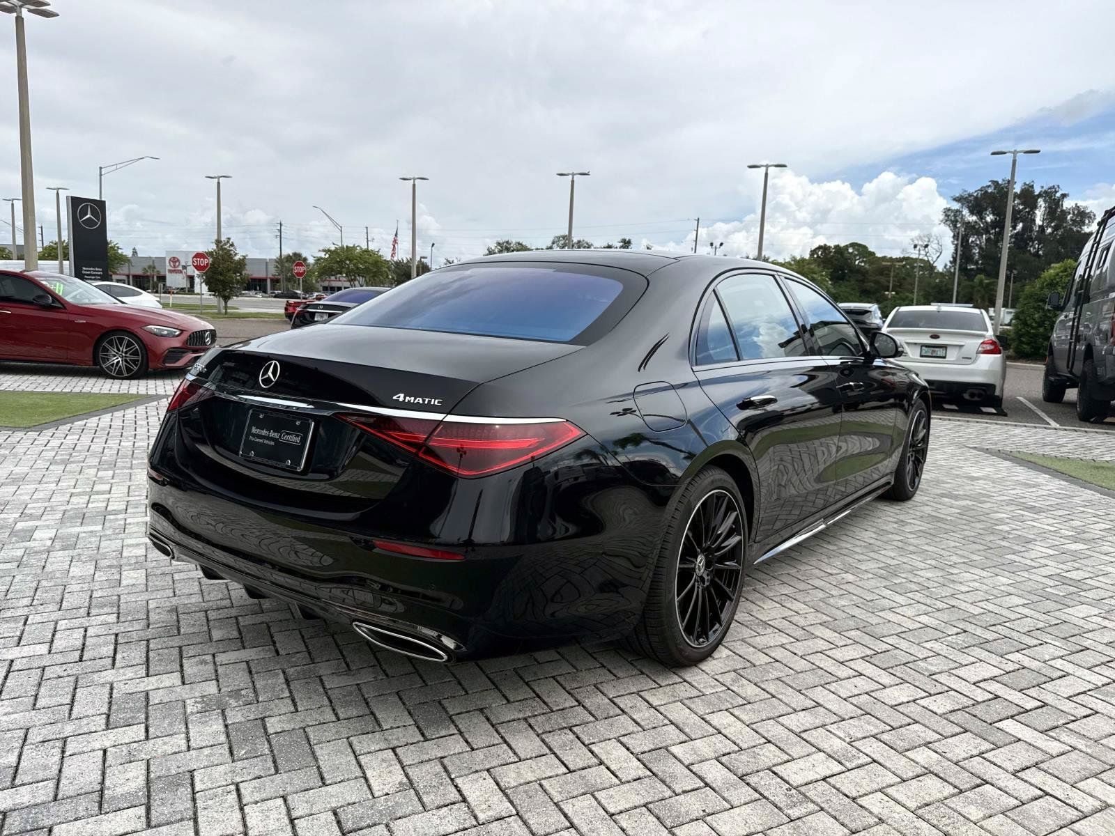 Certified 2025 Mercedes-Benz S 580e 4MATIC Sedan w/ AMG Line Package image 5