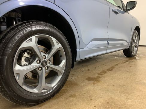 Used 2024 Ford Escape ST-Line w/ Tech Pack #1 image 9