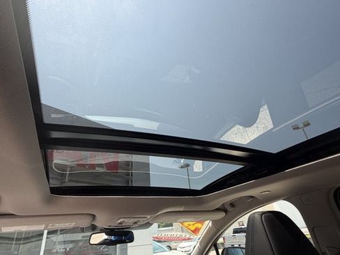 Used 2025 Nissan Murano SL AWD/4WD image 14