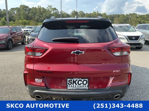 Used 2021 Chevrolet TrailBlazer RS w/ Convenience Package FWD image 4