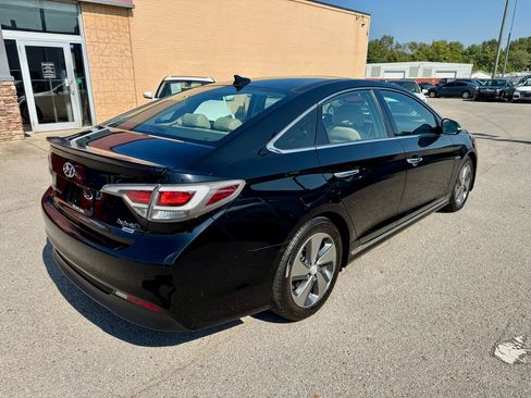 Used 2016 Hyundai Sonata Limited w/ Option Group 02 image 5