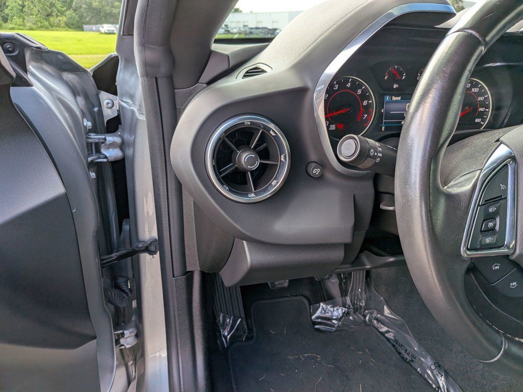 Used 2023 Chevrolet Camaro LT RWD image 35