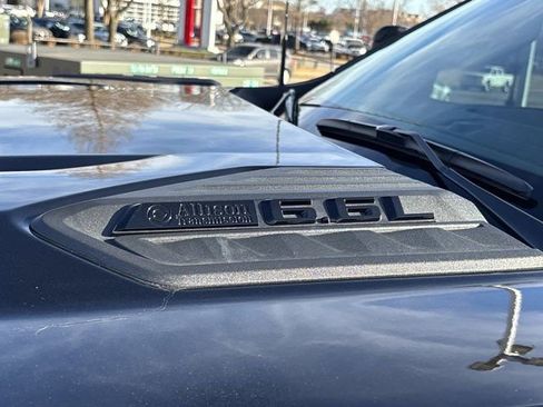 Used 2025 Chevrolet Silverado 2500 Custom w/ Custom Value Package image 15