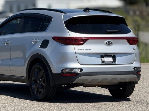 Used 2020 Kia Sportage S w/ S FWD Sunroof Package image 16