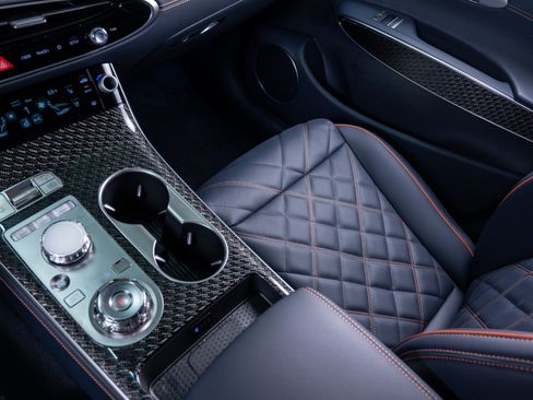 New 2026 Genesis GV70 3.5T Sport Prestige AWD/4WD image 28