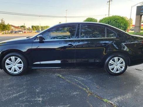 Used 2017 Volkswagen Jetta S FWD image 4