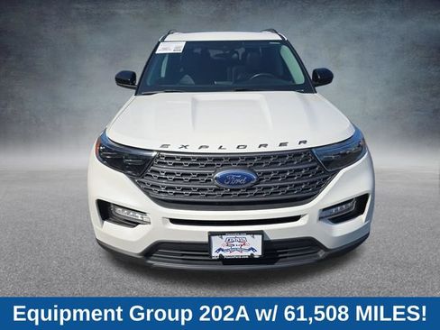 Used 2024 Ford Explorer XLT w/ Equipment Group 202A AWD/4WD image 2