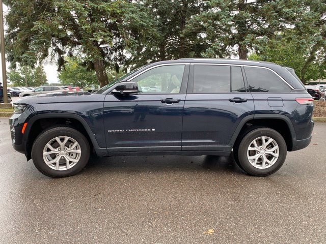 Used 2023 Jeep Grand Cherokee Limited AWD/4WD image 8