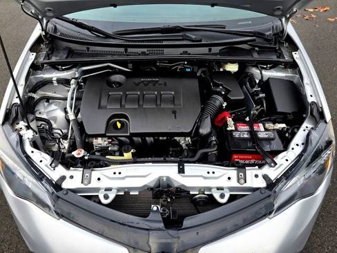 Used 2019 Toyota Corolla LE image 34