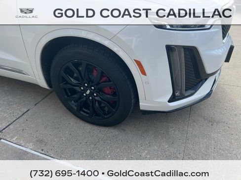 Used 2023 Cadillac XT6 Sport w/ Technology Package image 6