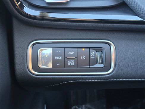 Certified 2025 Buick Enclave Preferred image 17