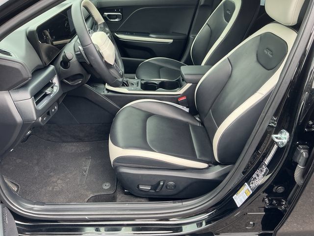 Used 2025 Kia K4 GT-Line w/ GT-Line Premium Package FWD image 10
