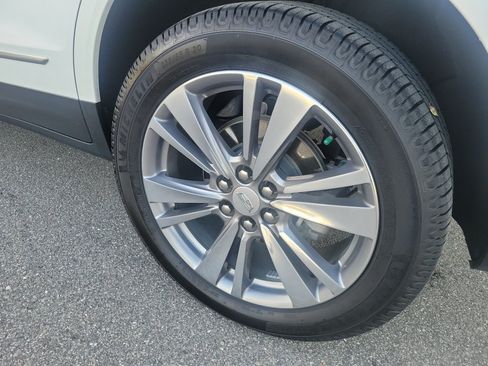Certified 2022 Cadillac XT5 Premium Luxury FWD image 27