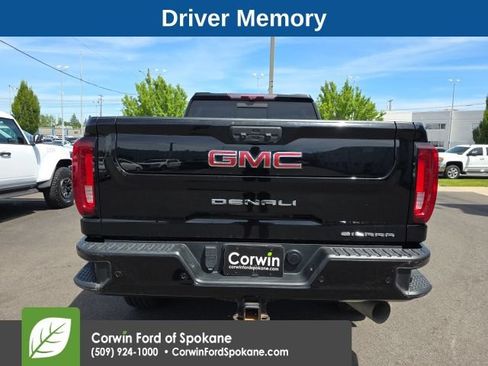 Used 2021 GMC Sierra 3500 Denali w/ Denali Ultimate Package AWD/4WD image 7