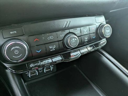 Used 2021 Dodge Durango GT AWD/4WD image 12