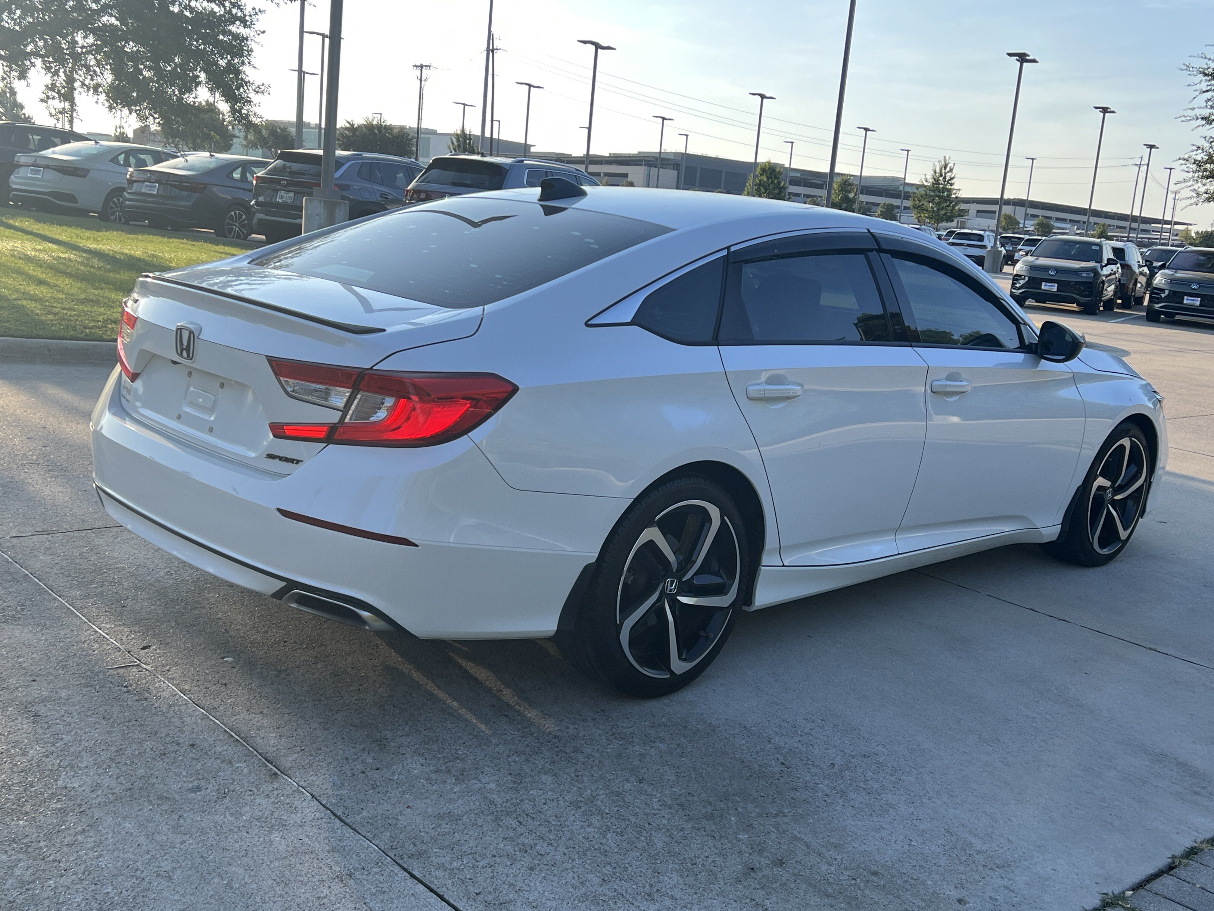 Used 2022 Honda Accord Sport image 9