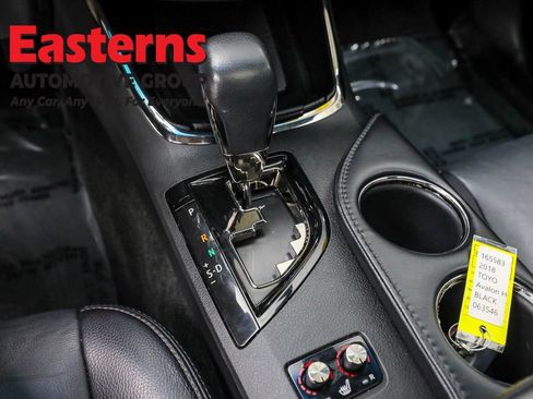 Used 2018 Toyota Avalon XLE Premium image 12