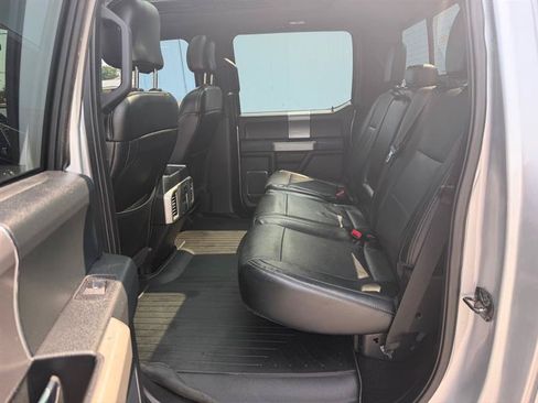 Used 2015 Ford F150 Lariat w/ Equipment Group 502A Luxury AWD/4WD image 19
