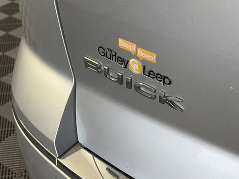 Used 2017 Buick Enclave Premium AWD/4WD image 17