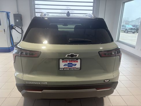 New 2026 Chevrolet Equinox LT w/ Convenience Package II image 4