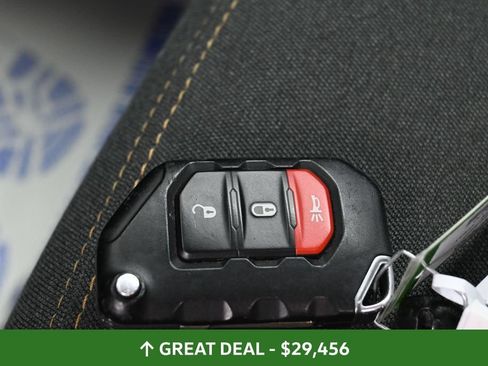 Used 2025 Jeep Wrangler Unlimited Sport AWD/4WD image 30